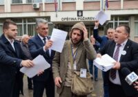 Ko se plaši istine u Požarevcu? Kako funkcioneri sa više plata i funkcija guše slobodnu reč.