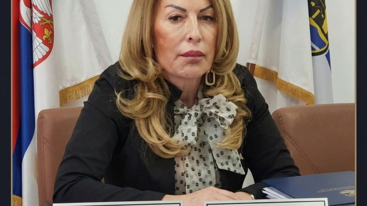 Jedan kadar, dve plate: Kako Slađana Petrušić vlada i Požarevcem i Kostolcem.