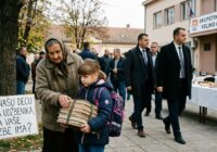 Dok funkcioneri u Velikom Gradištu dele solidarnu pomoć i troše na reprezentaciju, roditelji sami kupuju udžbenike.