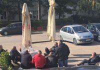 Novi protest ispred direkcije Autotrasporta zbog neizmirenog duga prema smederevskom Mitcom – u.