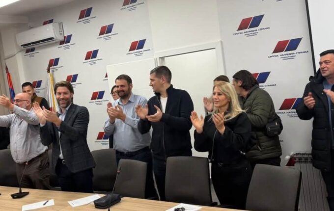 Slika koja govori sve: Veselje nakon ubedljivog poraza na lokalu.