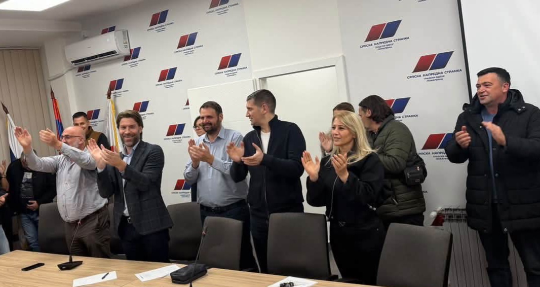 Slika koja govori sve: Veselje nakon ubedljivog poraza na lokalu.