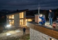 EKSKLUZIVNO: Sredstvima JKP „Komunalne službe” plaćana ugradnja gromobrana na privatnoj vikendici?